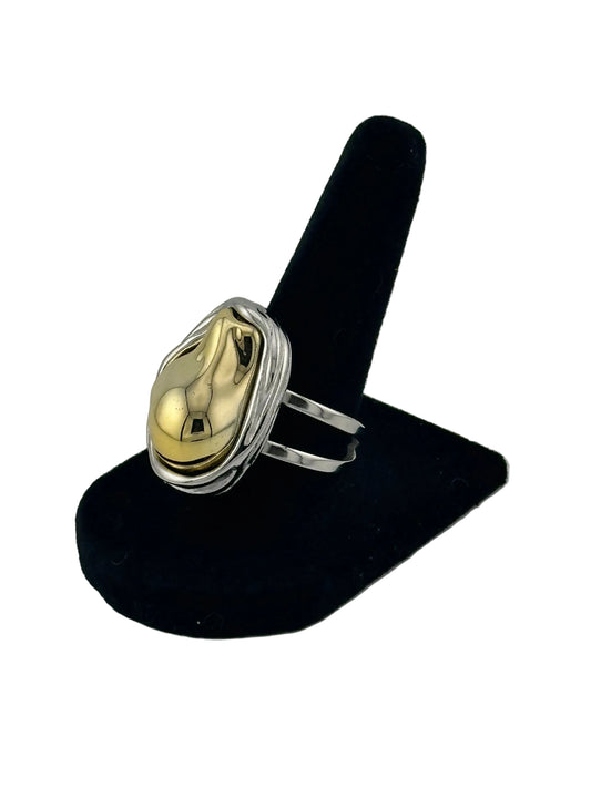 Ring on black ring display