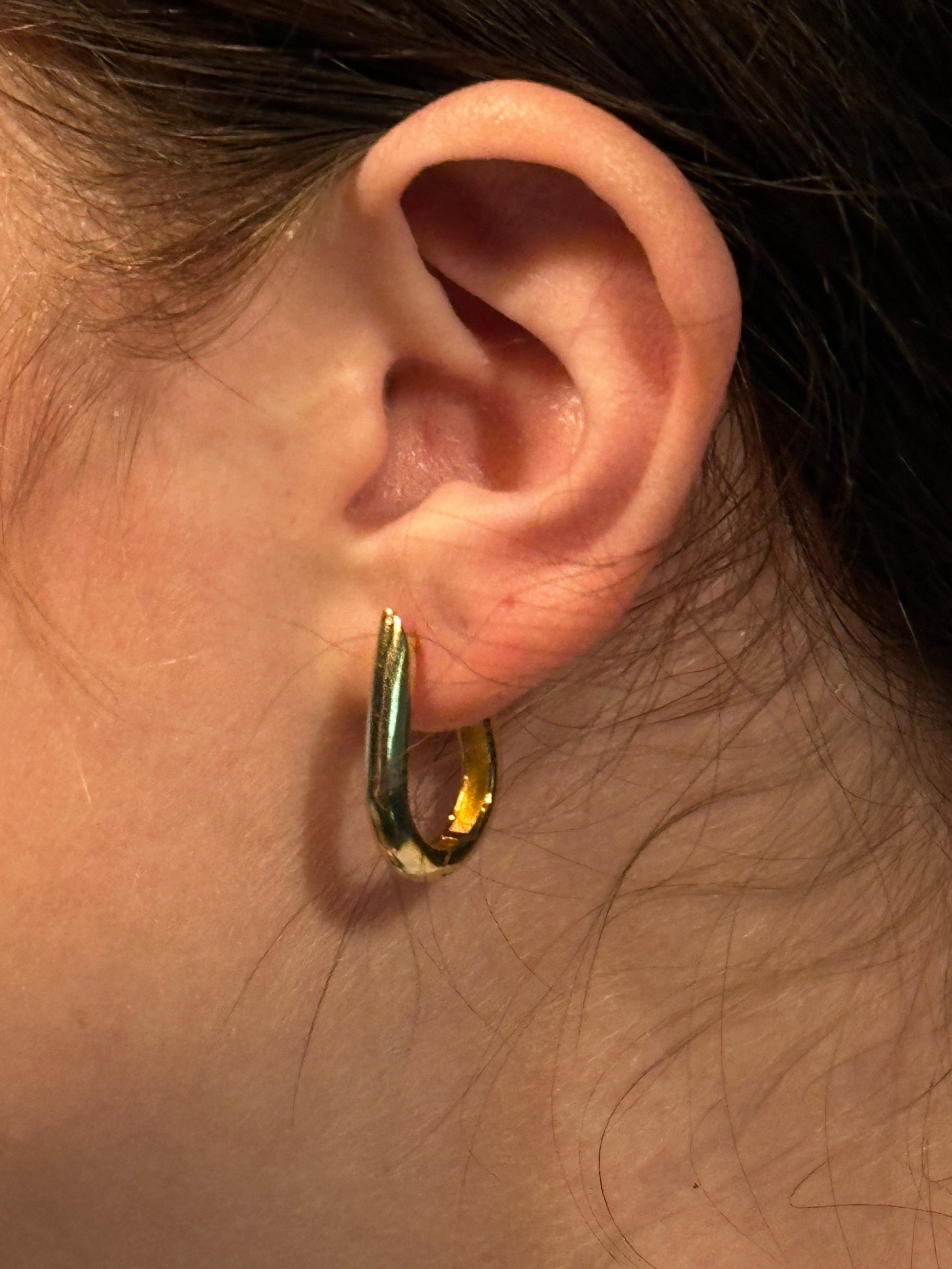 The Versa Hoop Earrings, Large, modeled